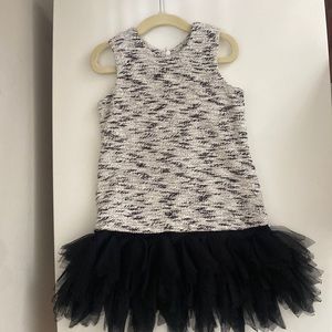 Adorable EGG 4 tweed dress